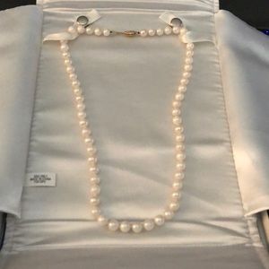 Imperial pearls: pearl necklace